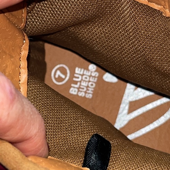 BROWN faux SUEDE FRINGE ANKLE BOOTS Blue Suede Shoes size 7 pull on boots womens - Picture 5 of 11